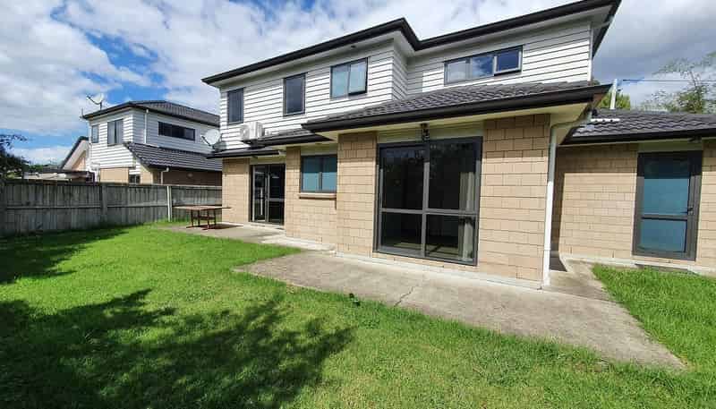 4/813 Te Atatu Road, Te Atatu Peninsula