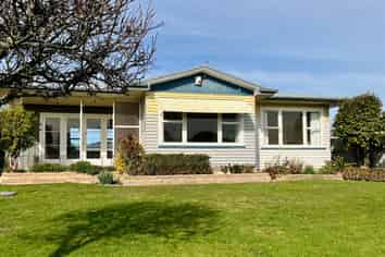 208 Lumsden Road, Akina