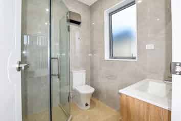  35B Riverpark Crescent, Henderson