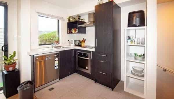 2/11 Gordon Place, Newtown