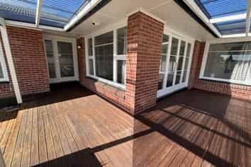 207 Memorial Ave, Burnside