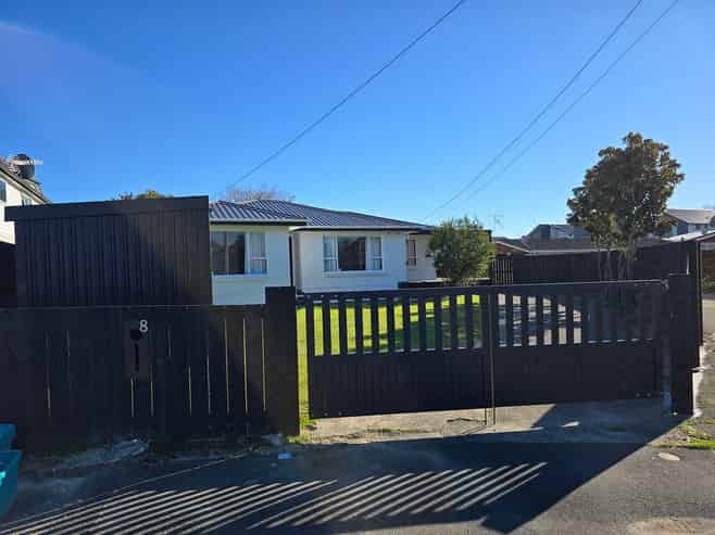 8 Snead Place, Hamilton East