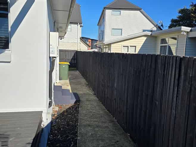 8 Snead Place, Hamilton East