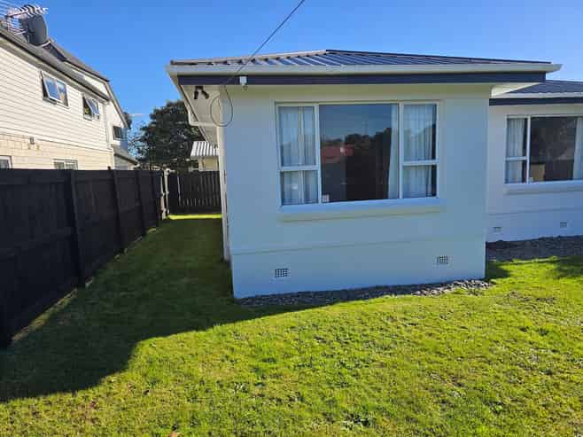 8 Snead Place, Hamilton East