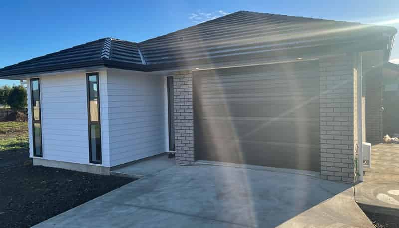 76 Hinemoa Street, Levin