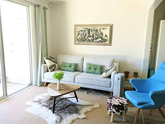2/2B Queensway, Three Kings