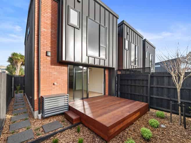 4/10 Seddon Street, Sydenham