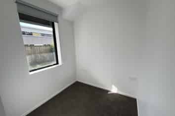 G08/28C Eileen Newey Place, Henderson