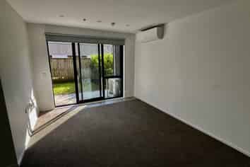 G08/28C Eileen Newey Place, Henderson