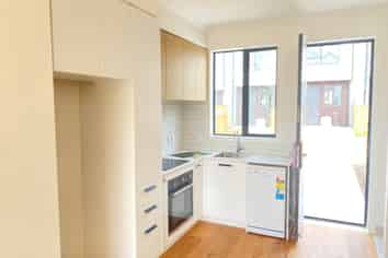 8/31 Mahalo Avenue, Wiri