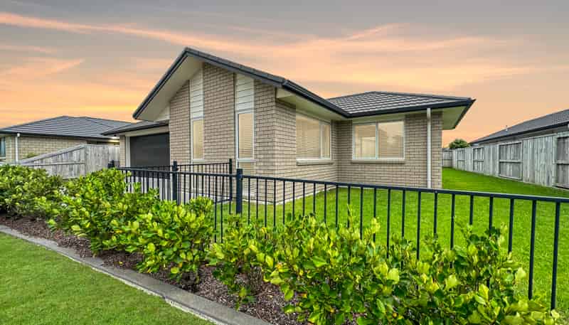 6 Livingstone Drive, Papamoa