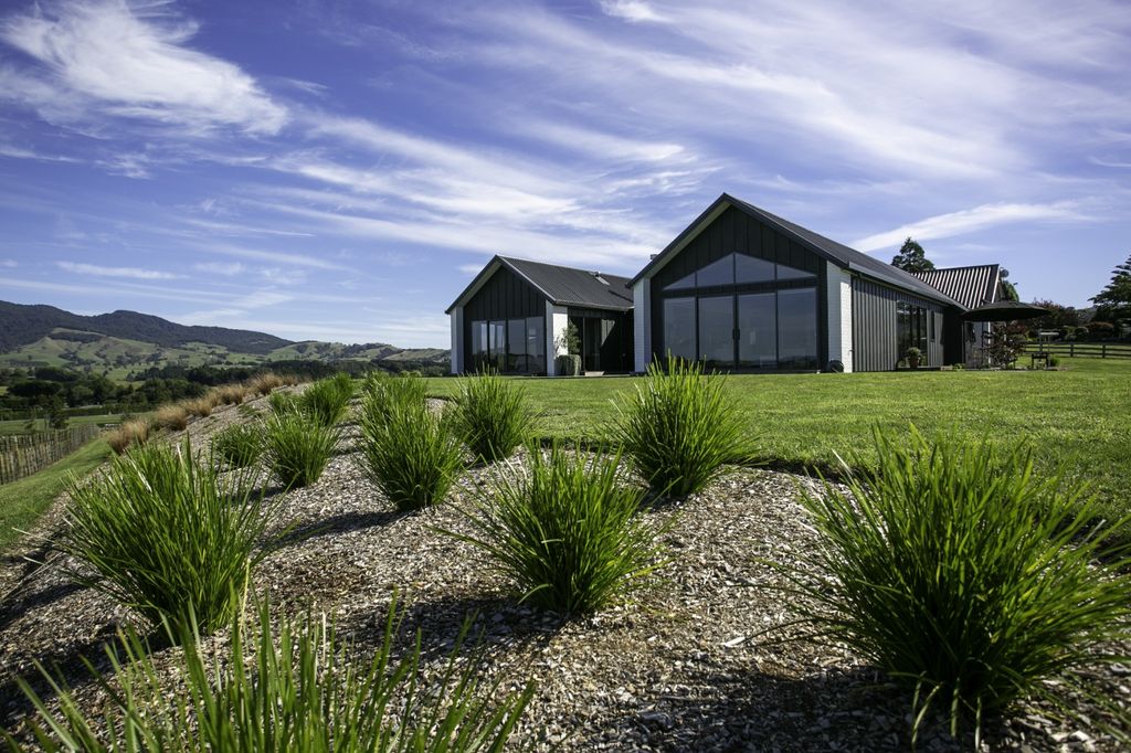 SPACIOUS, STUNNING STYLE, MAGIC VIEWS ! ! ! 1