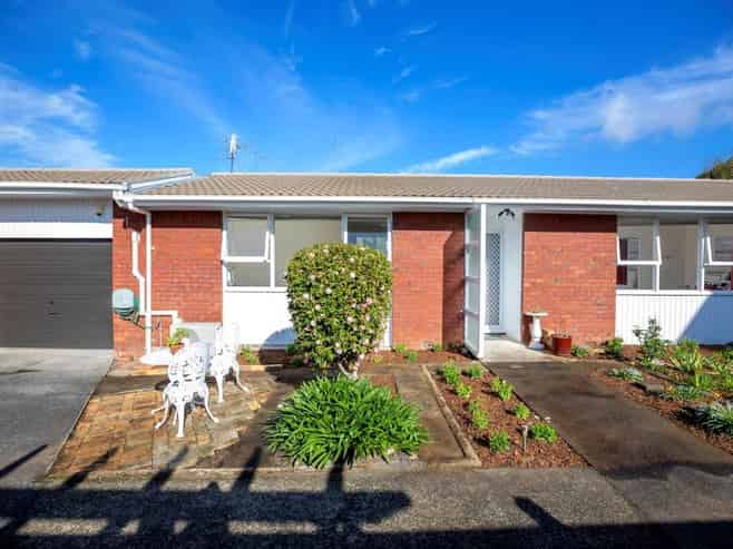 2/28 Matai Road, Greenlane