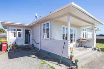 154 Winchester Street, Levin