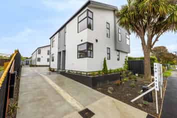 6/106 Wildberry Street, Woolston