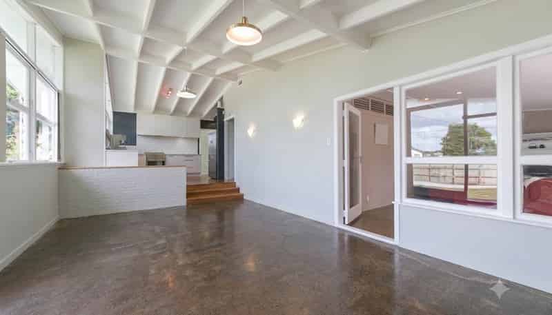 246 Glengarry Road, Glen Eden