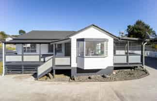 37 Claverdon Drive, Massey