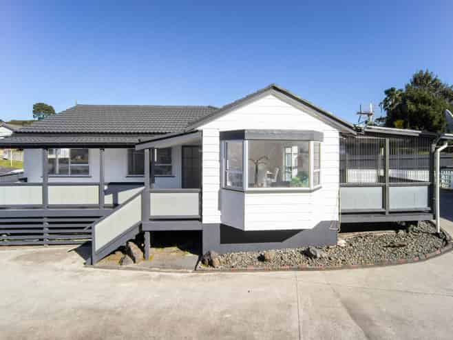 37 Claverdon Drive, Massey