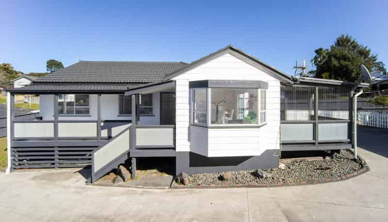 37 Claverdon Drive, Massey