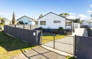 37 Claverdon Drive, Massey