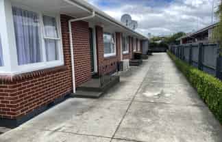 2/484 Worcester Street, Linwood