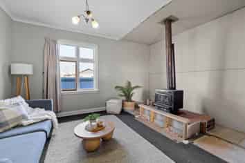 301 Tancred Street, Hampstead