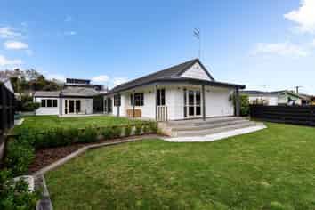 180 Whatawhata Road, Dinsdale