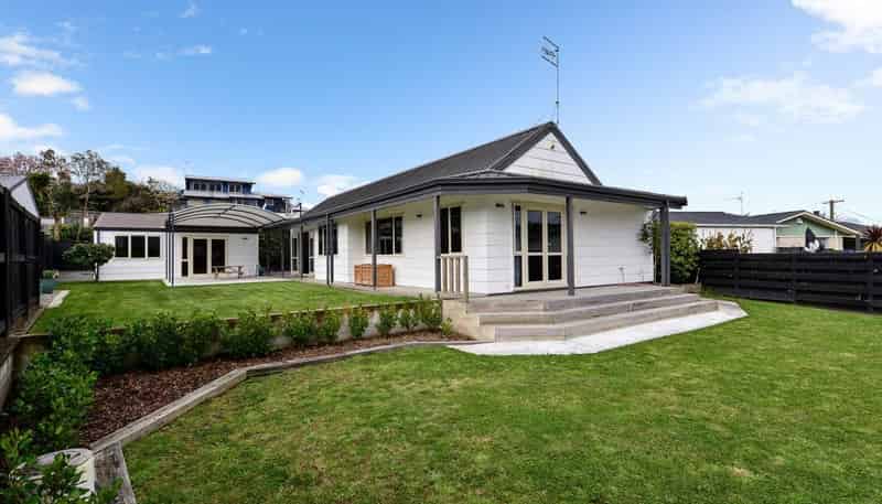 180 Whatawhata Road, Dinsdale