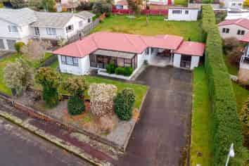 13 Ries Street, Dannevirke