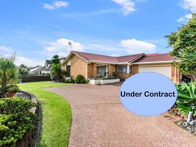 16 Hayes Place, Half Moon Bay