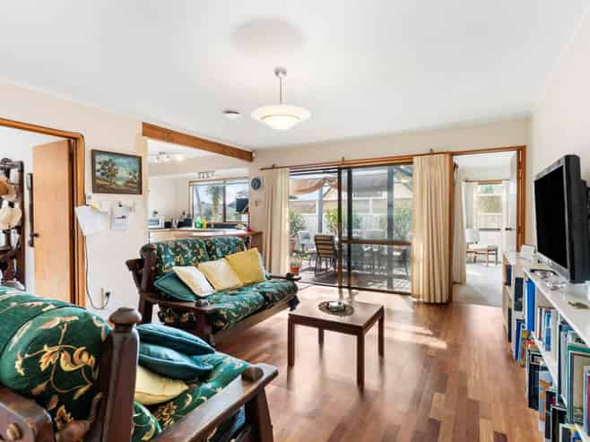 16 Hayes Place, Half Moon Bay