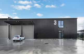 Brand new industrial unit at the Airport