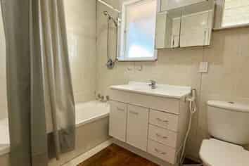 1/128 Great South Road, Takanini