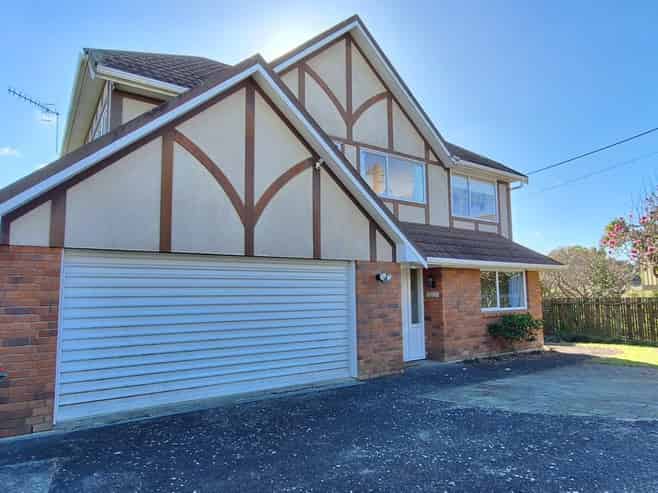 2/262 East Coast Road, Forrest Hill