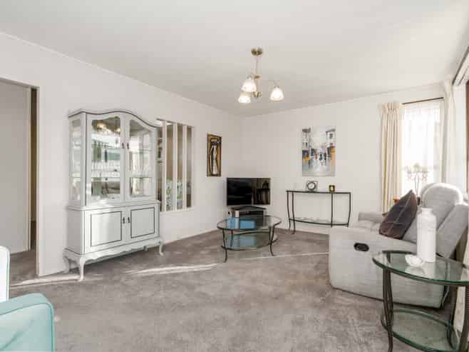 2/208 Grimseys Road, Redwood