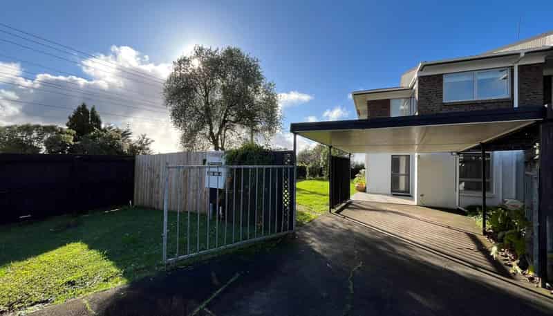 1/60 West Coast Road, Glen Eden