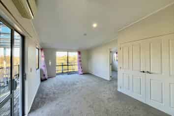 42A Spur Road, Silverdale