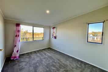 42A Spur Road, Silverdale