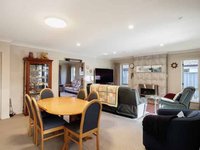 28 Pacific Avenue, Poraiti