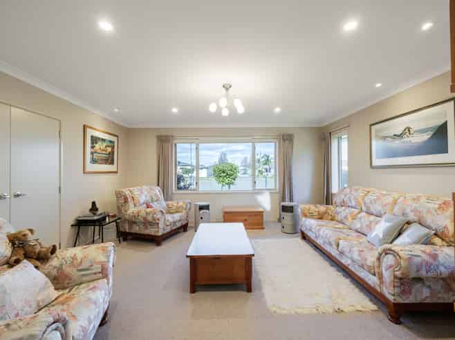 28 Pacific Avenue, Poraiti