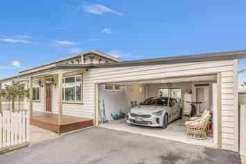 86 Derby Street, Westport
