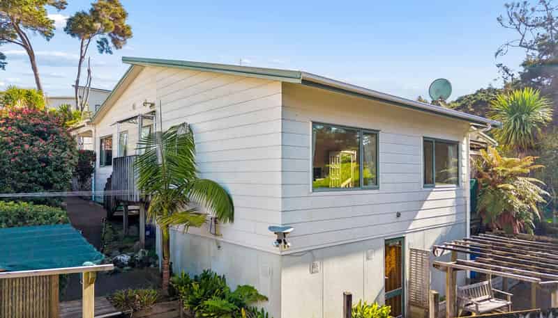 30 Shadon Place, Stanmore Bay