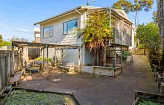 30 Shadon Place, Stanmore Bay