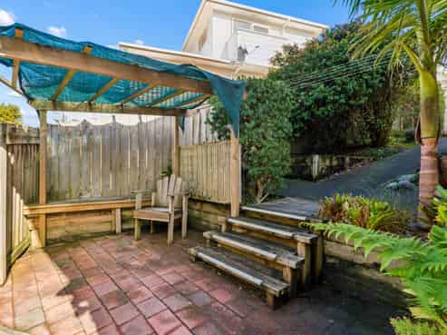 30 Shadon Place, Stanmore Bay