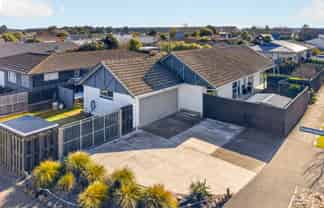 1 Ashwood Street, Parklands
