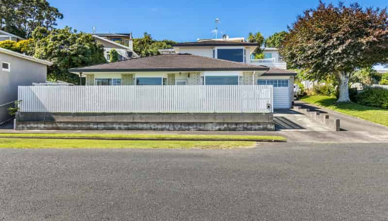 13 Burns Street, Westown