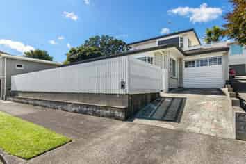 13 Burns Street, Westown