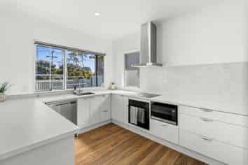 13 Burns Street, Westown