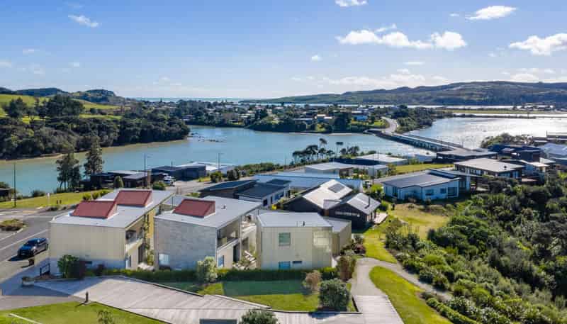 5/25 Rangitahi Road, Raglan