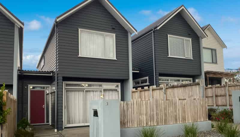 51 Caldera Drive, Long Bay